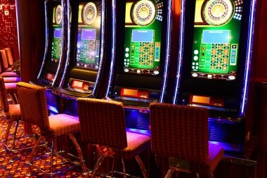 Slot game categories and filtering